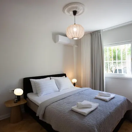 Apartment Lumiere Garden *